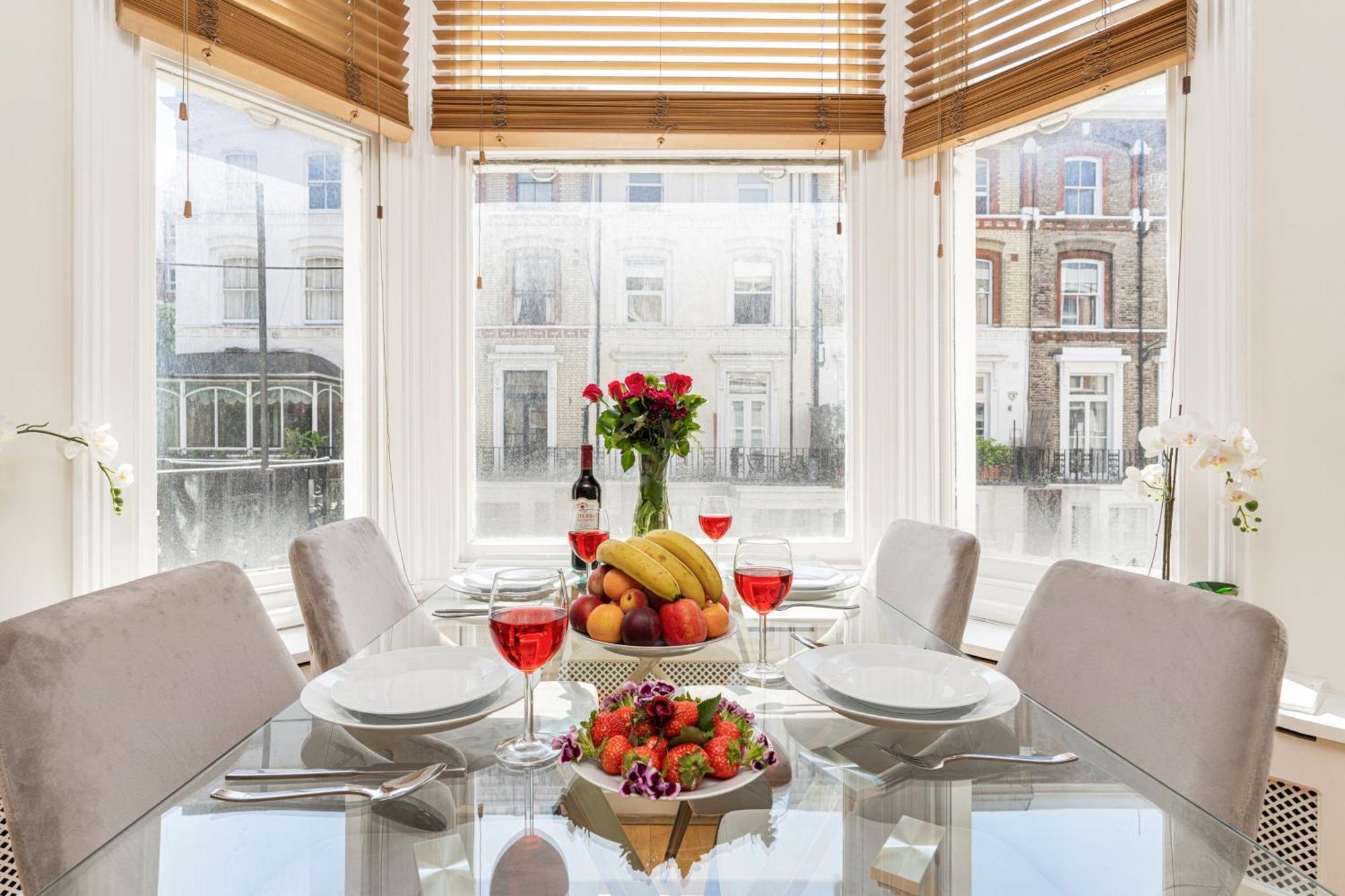 Stay At Kensington And Knightsbridge London Exterior photo